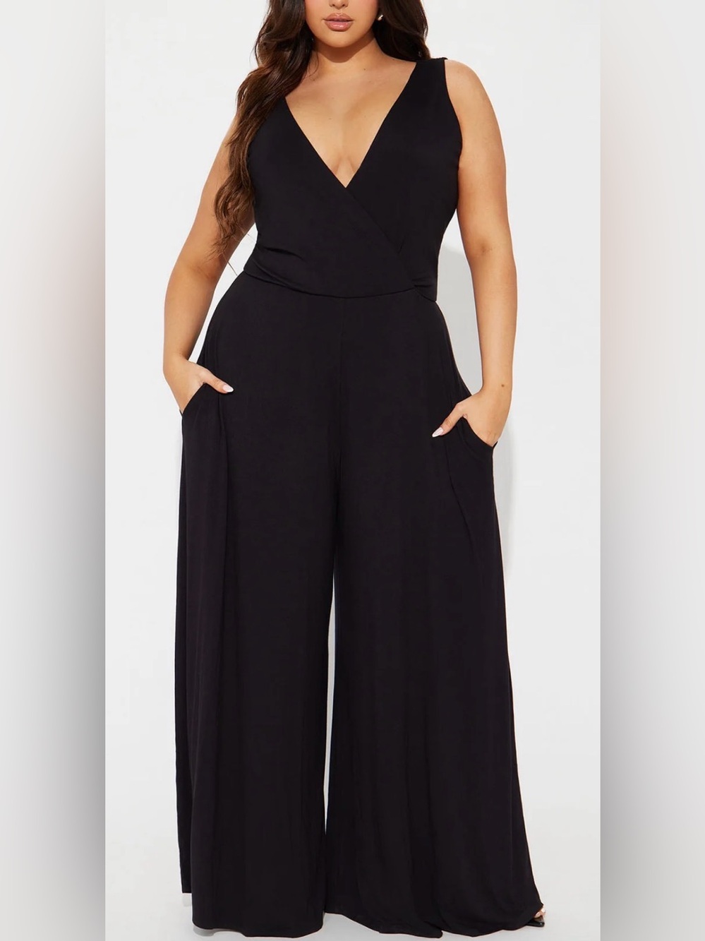 Women’s Plus Size 3X Black Wide Leg Sleeveless Jumpsuit with Pockets - Picture 2 of 5